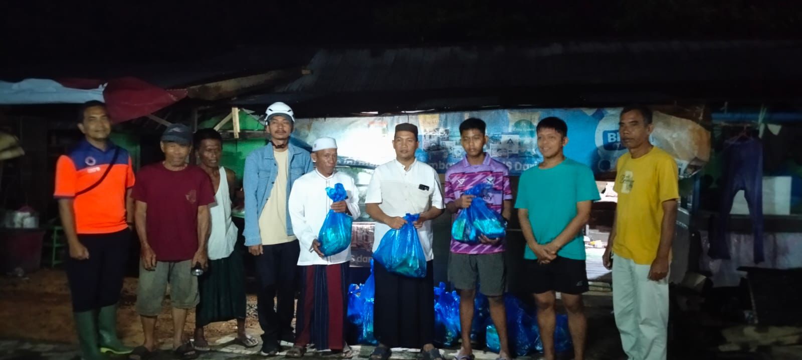 BPBD Kabupaten Banjar Berikan Bantuan Logistik Kepada Warga Tanah Abang yang Terdampak Longsor